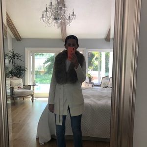Off white cardigan with removable fur collar